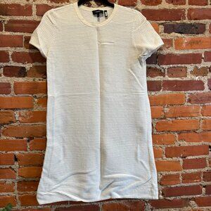 Theory Size Medium Short Sleeve Shift Dress